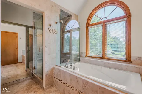 6064 Acorn Drive Columbus IN 47201