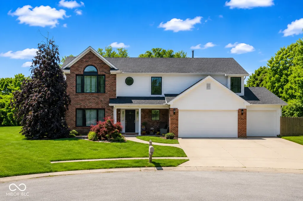 1237 Luce Creek Circle Greenwood IN 46142