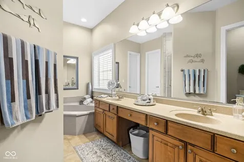 6240 Edenshall Lane Noblesville IN 46062