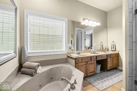6240 Edenshall Lane Noblesville IN 46062