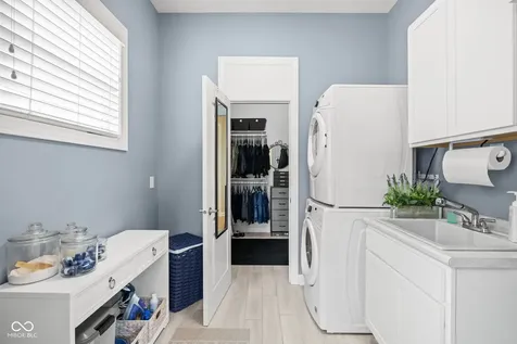 6240 Edenshall Lane Noblesville IN 46062