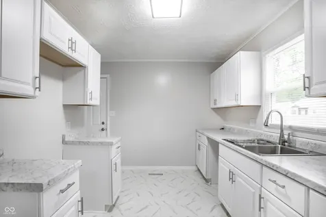 2042 Kessler Boulevard North Drive Indianapolis IN 46220