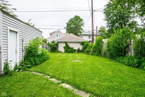 250 W 44th Street Indianapolis IN 46208