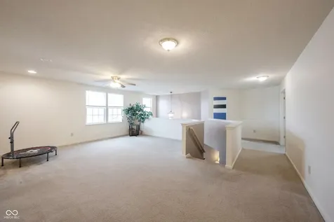 5841 W Port Drive Mccordsville IN 46055