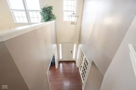 5841 W Port Drive Mccordsville IN 46055