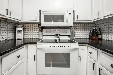 129 W Hickory Drive Greenfield IN 46140