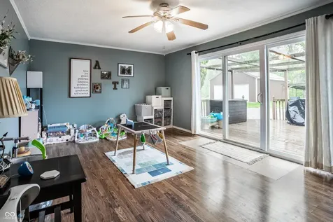 129 W Hickory Drive Greenfield IN 46140