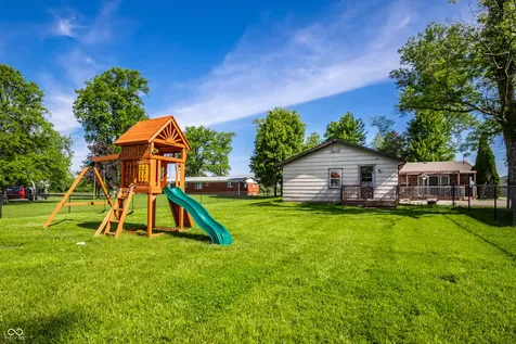 129 W Hickory Drive Greenfield IN 46140
