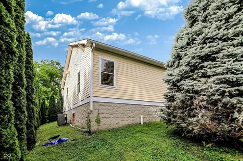 434 N Fairview Street Bloomington IN 47404