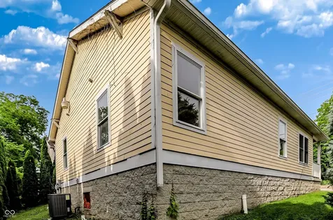 434 N Fairview Street Bloomington IN 47404