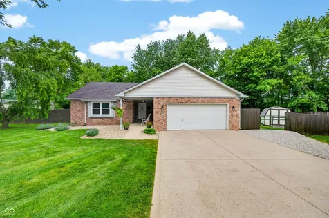 200 Raymond Court Morgantown IN 46160