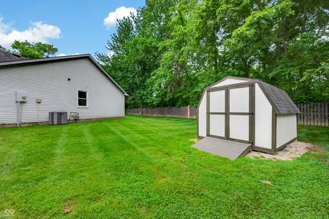 200 Raymond Court Morgantown IN 46160
