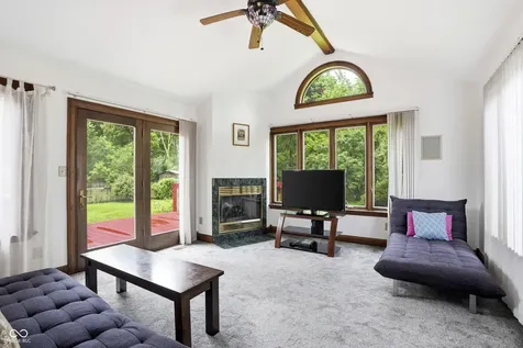 1032 Oakwood Trail Indianapolis IN 46260