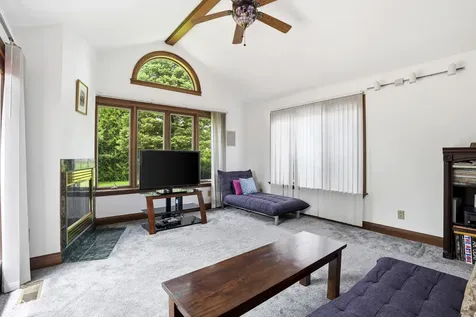 1032 Oakwood Trail Indianapolis IN 46260