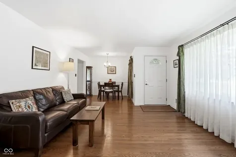 1032 Oakwood Trail Indianapolis IN 46260