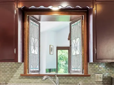 1032 Oakwood Trail Indianapolis IN 46260