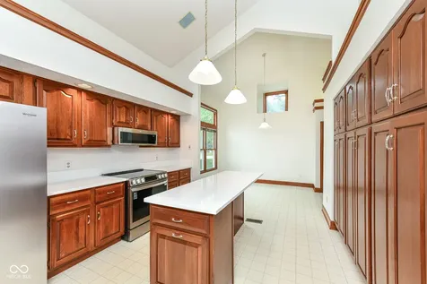 13764 Roswell Drive Carmel IN 46032