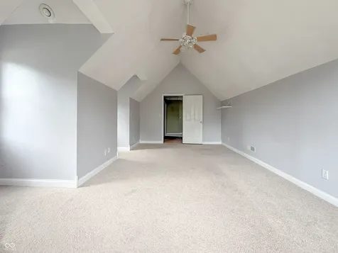 2137 Shiloh Drive Columbus IN 47203