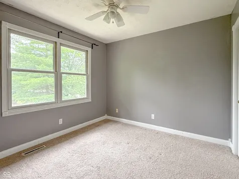 2137 Shiloh Drive Columbus IN 47203
