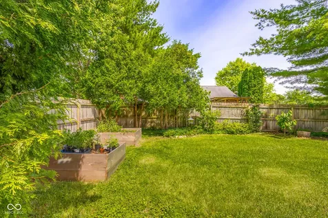 2137 Shiloh Drive Columbus IN 47203
