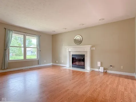 2137 Shiloh Drive Columbus IN 47203