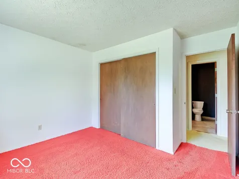 5501 S 875 E Zionsville IN 46077