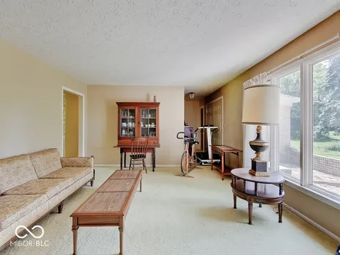 5501 S 875 E Zionsville IN 46077