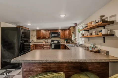 5998 W 550 S Columbus IN 47201