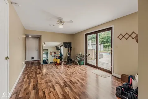 5998 W 550 S Columbus IN 47201