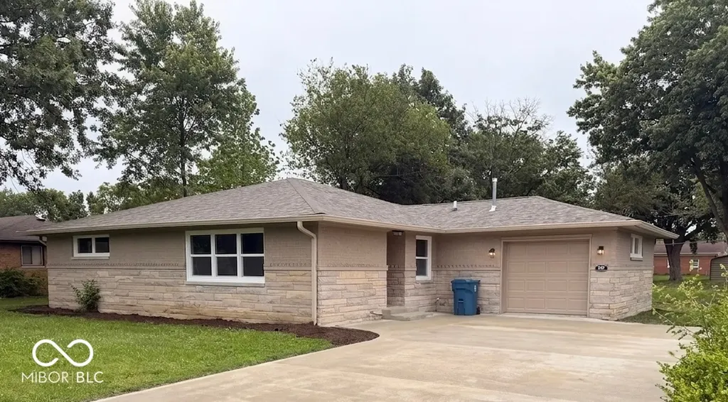 239 Kirk Drive W Indianapolis IN 46234