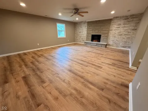 239 Kirk Drive W Indianapolis IN 46234