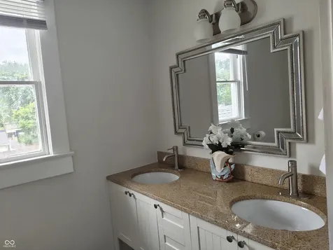 509 N Lincoln Avenue Alexandria IN 46001