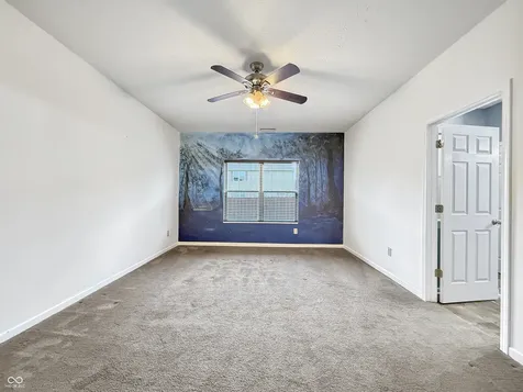 881 Sommersweet Run Greenwood IN 46143