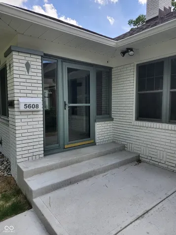 5608 Carrollton Avenue Indianapolis IN 46220