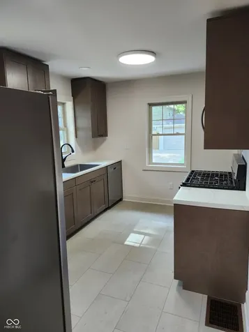 5608 Carrollton Avenue Indianapolis IN 46220