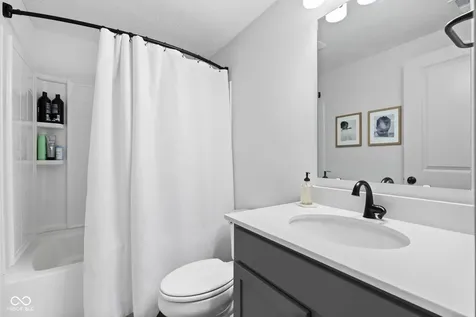 15651 Woodford Drive Westfield IN 46074