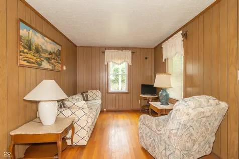 405 S Old Trails Road Indianapolis IN 46219