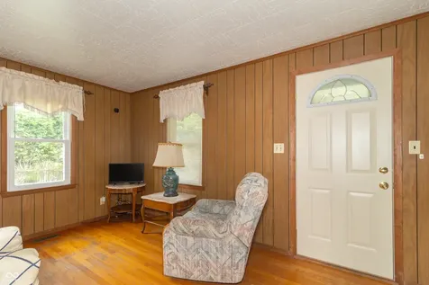 405 S Old Trails Road Indianapolis IN 46219