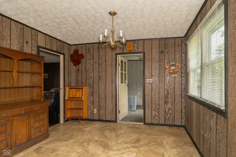 405 S Old Trails Road Indianapolis IN 46219