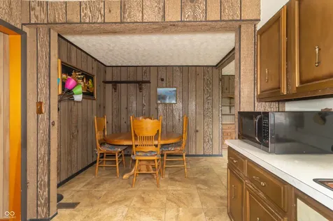405 S Old Trails Road Indianapolis IN 46219