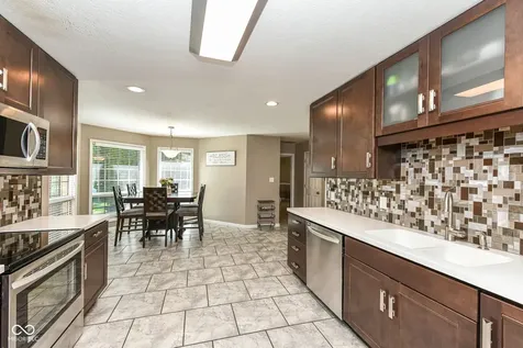 613 S Miramar Way Muncie IN 47304
