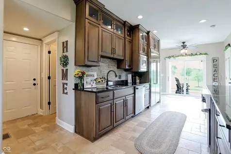 2937 W 100 S Franklin IN 46131
