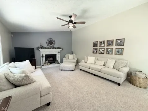 1359 S Paradise Bay Boulevard Rockville IN 47872