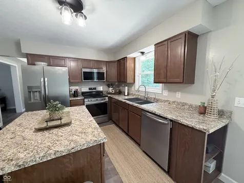 1359 S Paradise Bay Boulevard Rockville IN 47872