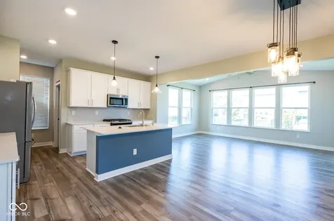 17301 Tribute Row Noblesville IN 46060
