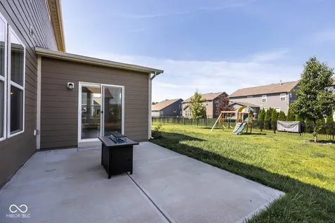 17301 Tribute Row Noblesville IN 46060