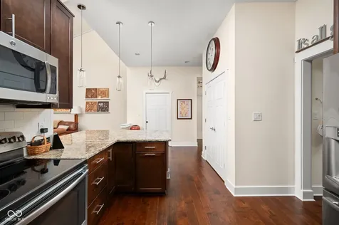 7612 Beekman Terrace Zionsville IN 46077