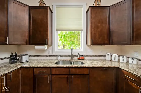 7612 Beekman Terrace Zionsville IN 46077