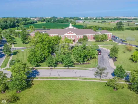 7612 Beekman Terrace Zionsville IN 46077