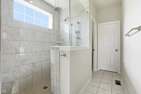 5218 Sweetwater Drive Noblesville IN 46062